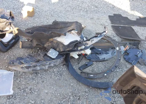 2023 Ford Mustang Mach-E Premium z USA, uszkodzony, nr VIN 3FMTK3R70PMA77494